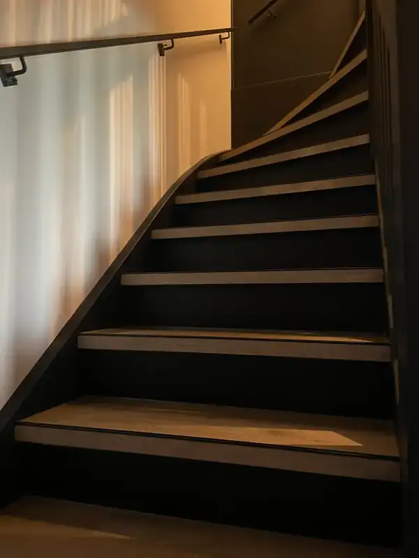 Project van Klusbedrijf Biever: stoffering, vloer of trap in Vlaardingen en omgeving